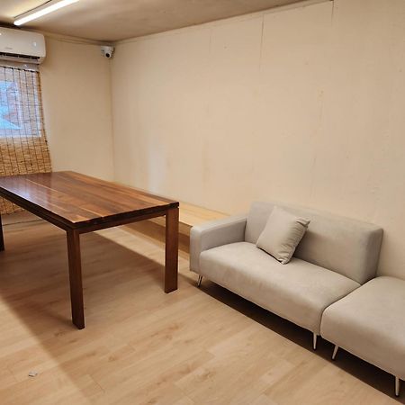 Zen Seoul Stay Экстерьер фото