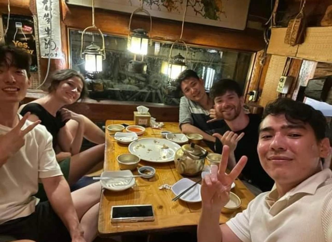 Zen Seoul Stay Экстерьер фото